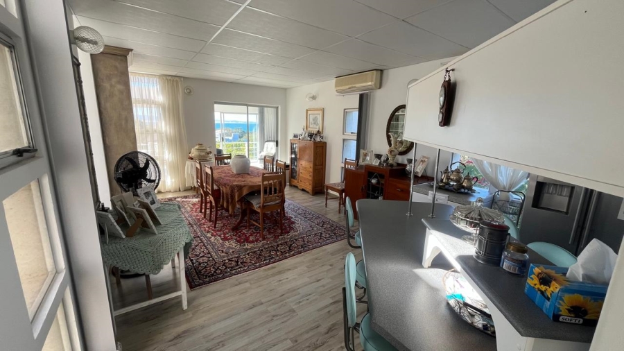 3 Bedroom Property for Sale in Wavecrest Eastern Cape